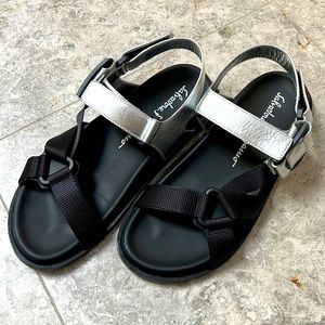 Salvatore Ferragamo Gancini Sandals Size 9